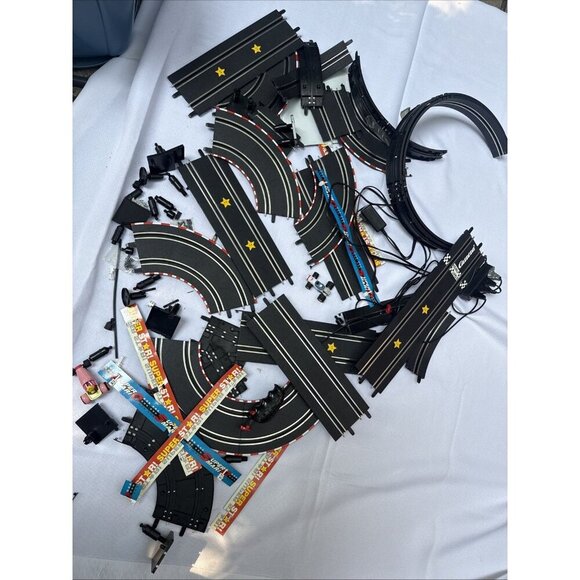 Vintage First Mario Kart Slot Car track, controllers and cars. Works! - Picture 2 of 6